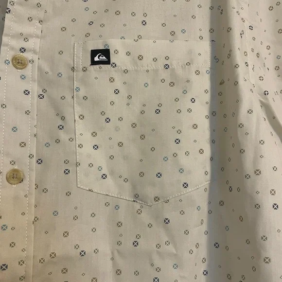 Quicksilver Button Up - Picture 3 of 5